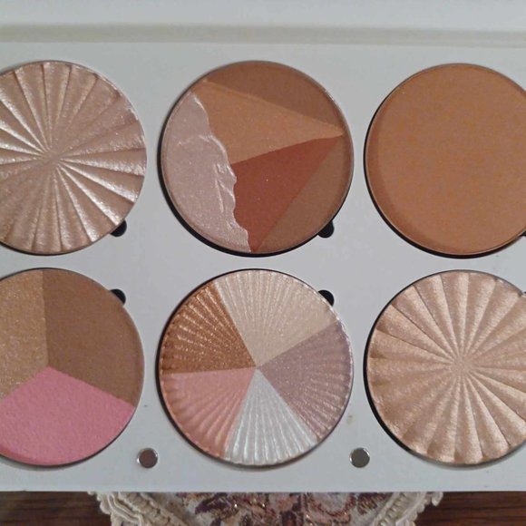 OFRA "On The Glow" Highlight / Bronzing Palette, Matte to Super Shimmer Make Up - Picture 5 of 10